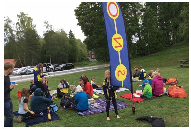 söndagen sprang inne på Sommarland. Speciellt för de som anmält sig i klassen Extravaganza, där delar av kartan var spegelvända och det ingick obligatoriska vattenhinder.