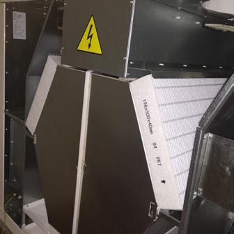 Filter På frånluften används filterklass G4. För tilluften används filterklass F7. Rekommenderat intervall för byte av filter är minst 1 gång/år.