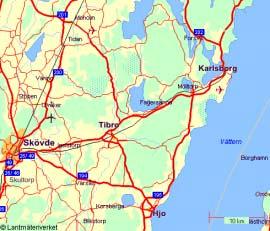 Sjön är ca femton km 2 och är på det djupaste stället ca 25m djup. Bottnen är ganska dyig, med mycket sjögräs. Här har vi placerat racken på två olika ställen.