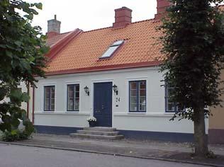 fastighet: HAAK NORRA 4, hus A. adress: Engelbrektsgatan 24. ålder: 1886. Ombyggt 2002.