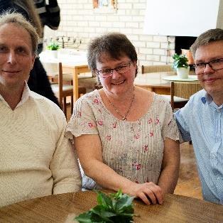 Det är ett sätt att uttrycka sina känslor till Gud.