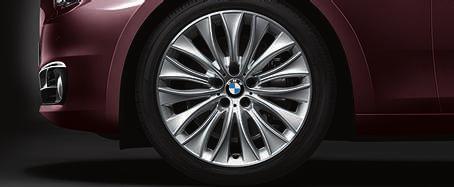 BMW Individual " " lättmetallfälgar V-eker med olika däckstorlek,