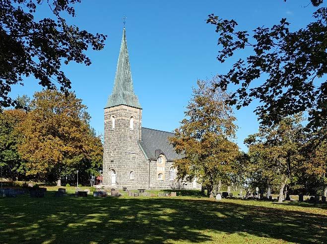 Skolvägar och skolskjutsrutter påverkas av projektet, framförallt om E20 hamnar i ett nytt läge. Planskilda korsningar för lokalvägar och enskilda vägar bidrar till att minska barriäreffekten.