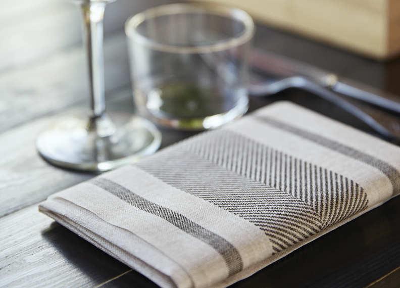 33 TOWEL NAPKIN Platt förpackade för fullständig frihet vid