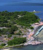 ÅRSÖVERSIKT 2007 > Marknadsöversikt För aktörerna inom försvarsindustrin innebär utvecklingen att en större del av produktutvecklingen kommer att inriktas på lösningar som ska hantera asymmetriska