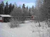 Sommargården Vettra Sommargården Vettra på fastigheterna Skyrsta 1:12 och 3:11 i Askersunds kommun omfattar ca 20 ha mark plus vattenområde.