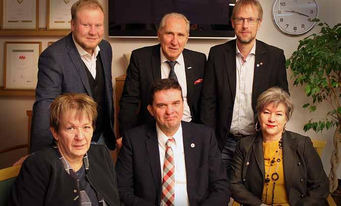 Ordinarie ledamöter i Värmlandstrafiks styrelse. Henrik Lander, Hans Eriksson (vice ordförande), Mathias Lindquist, Siw Gidlöf, Mikael Dahlqvist (ordförande) och Ann-Kristine Johansson.