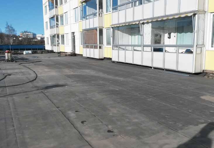 4.7 DRÄNERINGSSKIKT För att skapa ett dräneringsskikt mellan isoleringsmaterial och tätskikt kan olika typer av material installeras.