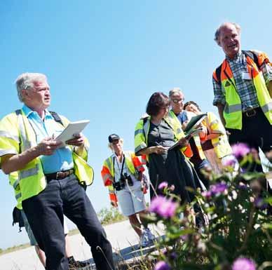 miljökoordinator. Över huvud taget sker färd enligt särskilda regler för att ta största möjliga hänsyn till naturen. Allmänheten har inte tillträde till Peberholm.