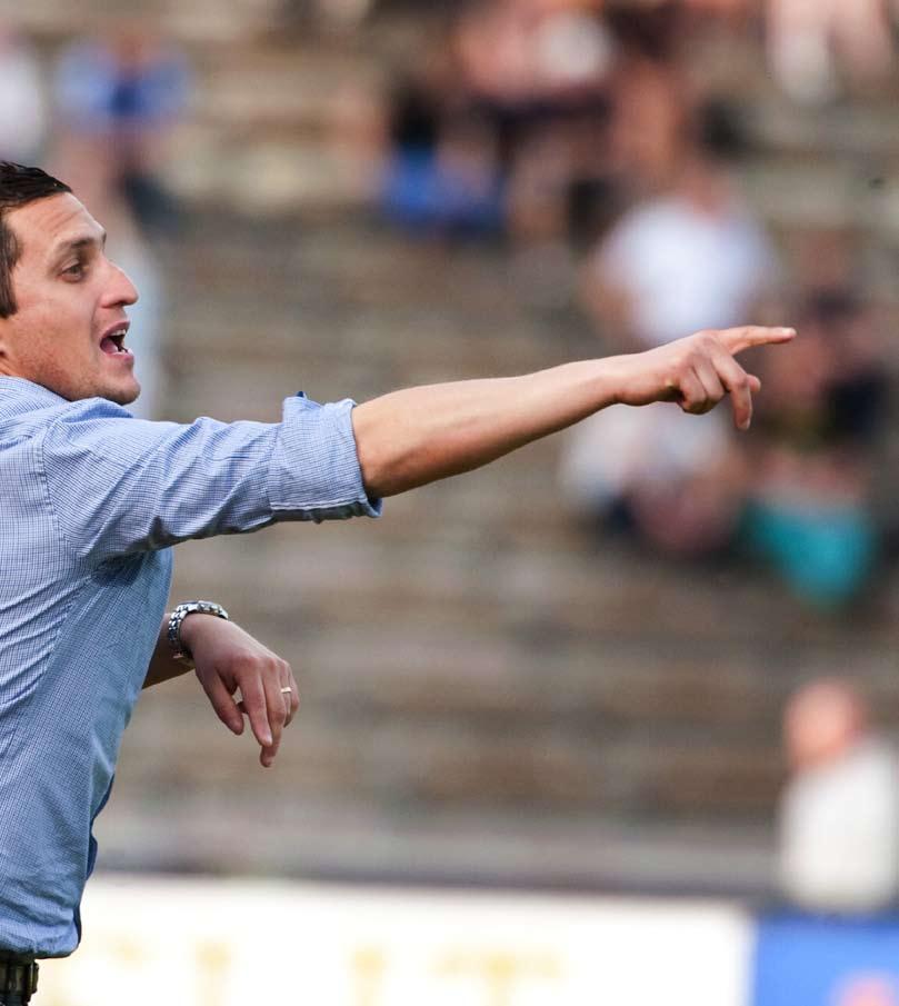 Djurgårdaren nr 2 2010 h spelform det inte var så märkvärdigt, spelidén var fortsatt den samma. Spelidén är inte alls kopplad till någon spelform utan vi ha enkelt kunnat gå över till att spela 4-4-2.