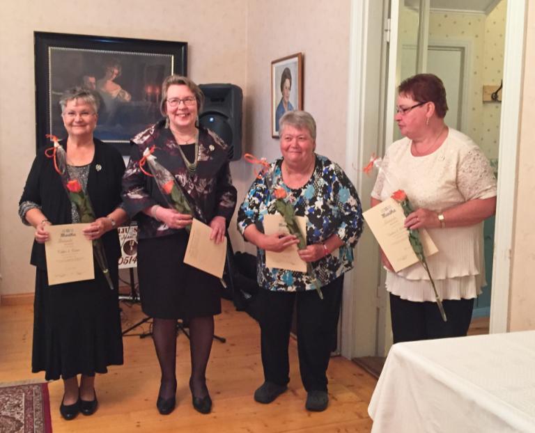 Beviljade förtjänsttecken under 2016 Stora silvermärket Gun-Britt Forsbom, Pargas MF Eva Lindroos, Pargas MF Taina Tilvis, Kimito MF Ann-Sofi Jensén, Kimito MF Pirkko Vuorio, Kimito MF Janina Kaita,