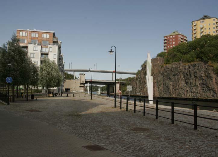 Förslag till fast bro över Danvikskanalen sett från kajen vid Norra Hammarbyhamnen (fotomontage) Alternativstudie för väginfrastruktur samordnad med nya spårförslaget Kontoret har tidigare redovisat