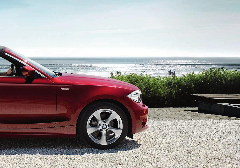 Den tysta och säkra suffletten gör BMW -serie Cabriolet till en komfortabel bil för hela året.