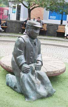 Mer plats för folkliv Förvandlingen av Mölndals innerstad fortsätter. Snart drar ytterligare ett efterfrågat projekt igång: Torget rustas upp. Albert stannar naturligtvis på torget.