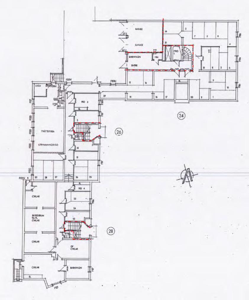 3.2 Brandcellsindelning Brandcellsgränser i källarplan Garage och trapphus är brandtekniskt avskiljda från övriga lokaler i källarplan. I övrigt utgör hela källarplanet samma brandcell.