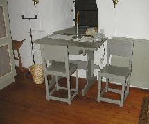 Kyrkans orgel tillverkades 1885 av firma Setterquist & son, Örebro. Fasaden är ursprunglig, medan orgelverket ombyggdes 1970.