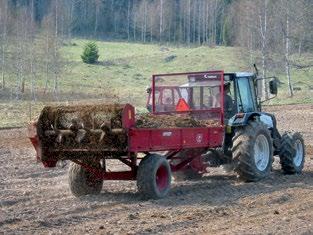 Spridning av hästgödsel Kombivagn med bottenmatta och en liggande vals. Fastgödselspridare med bottenmatta och två stående valsar.