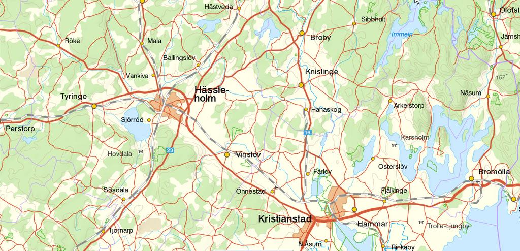 2. INLEDNING Bakgrund Mellan Kristianstad och Hässleholm löper väg 21 utmed foten av Nävlingeåsen, i gränsen mellan skogsbygd och slättland.