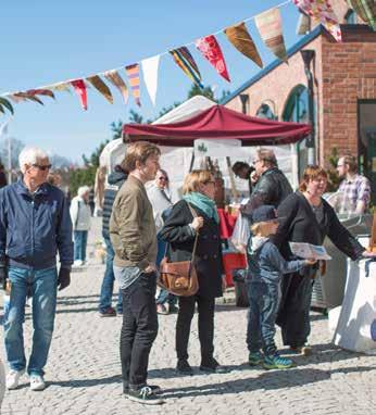 LEVANDE STAD För att bidra till en stad med liv och rörelse utvecklar vi inte enbart våra egna fastigheter utan också området runt omkring.