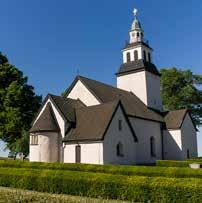 Hagebyhöga - Vadstena Hagebyhöga kyrka Hagebyhöga kyrka Kyrkan, ursprungligen av romansk typ och byggd under 1120-talet, ombyggdes under medeltiden, bland annat genom valvslagning och större fönster.