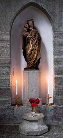 Vadstena Sköna madonnan i Klosterkyrkan kyrkans församlingskyrka i Vadstena under lika lång tid som den en gång var klosterkyrka.