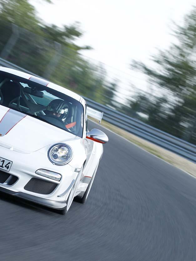 AX Receptet till den sista modellen i 997-seRien är skapat i porsches eget drömkök hos motorsportavdelningen i weissach vi vana vid ökande motorvolymer samt effektsiffror runt 500 hästkrafter.
