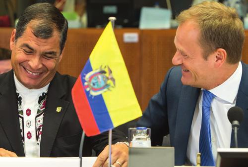 Euroopa Liit Ecuadori president ja CELACi ajutine eesistuja Rafael Correa ning Euroopa Ülemkogu eesistuja Donald Tusk ELi-CELACi tippkohtumise lõputseremoonial (10. ja 11.