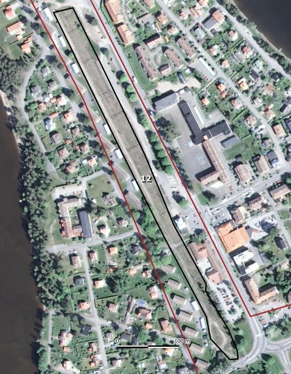 Delområde 12. Stationen Figur 96. Delområde 12. Rödlistad art: Klasefibbla NT. Övrig kvalitetsindikerande art: Gräshumla.