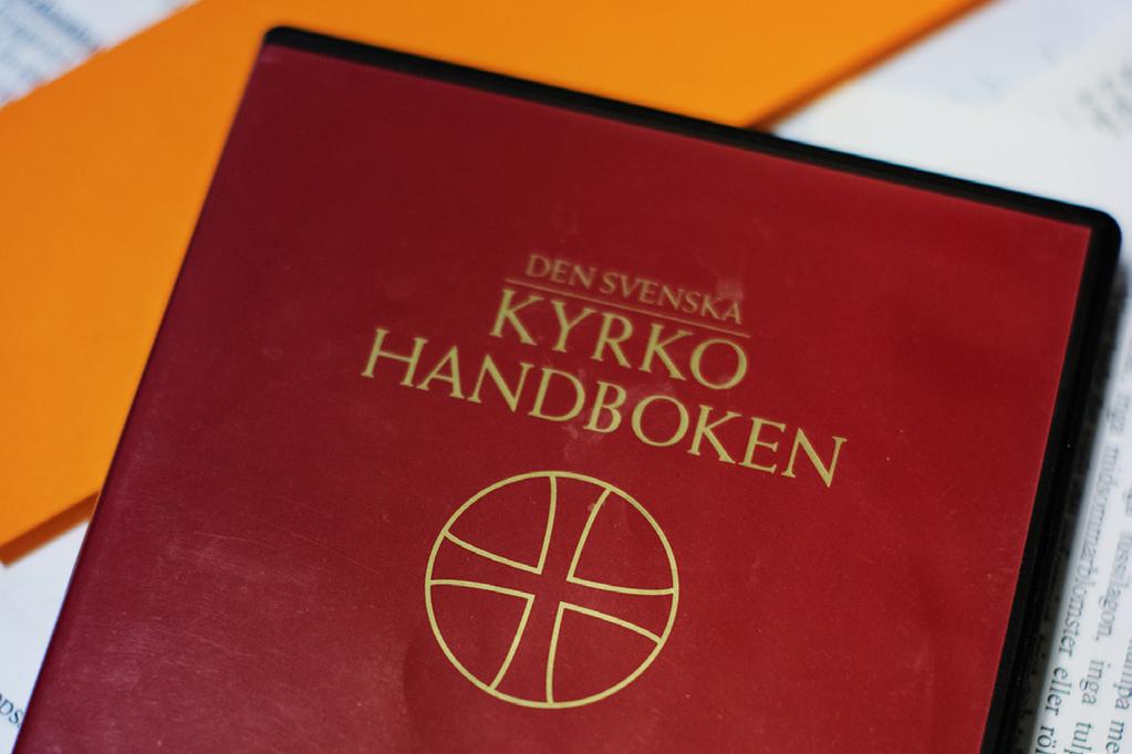 Aktuellt i Ringarums församling Kyrkohandboken förnyas Kyrkohandboken anger ordningen för olika gudstjänster där varje moment har sin plats i helheten.