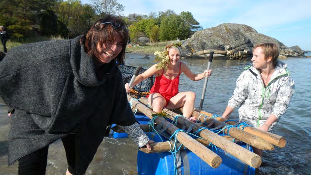 Regatta med egen byggd flotte En gruppaktivitet där olika kompetenser krävs!