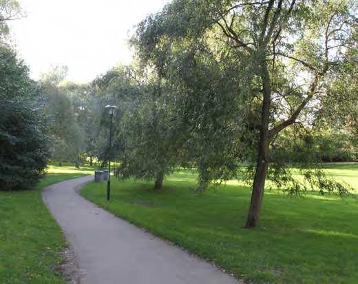 Midsommarparken är en liten kvarterspark med lekplats i anslutning till Midsommarkransens tunnelbanestation och centrumbildning.