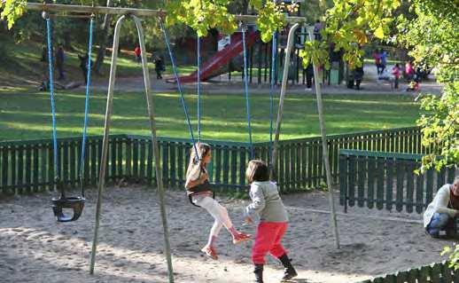 Lekplatser Riktlinjerna för tillgång till lekplatser är enligt Stockholms parkprogram 200 meter från bostad.