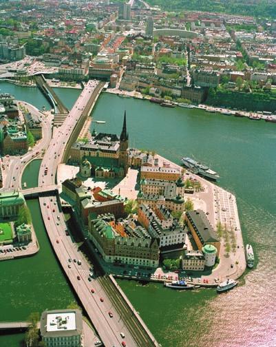 10 Riddarholmens bebyggelse Ingreppen i Riddarholmens kulturhistoriskt värdefulla bebyggelse har varit föremål för omfattande kritik.