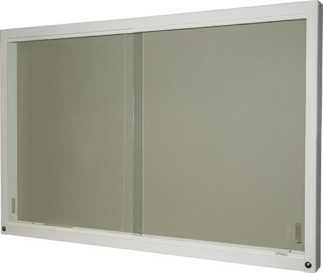 Ytbeläggning av hel naturkork, Bulletin board, lackad plåt eller glasemaljerad plåt. Dörren är försedd med ett 4 mm polyesterglas och låsning med tryckcylinderlås.