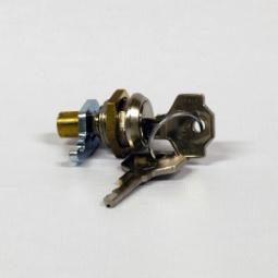 Rambredd 46 mm. (Utv mått b x h). Låsbart anslagsskåp 130 Tillverkas av natureloxerade eller vita aluminiumprofiler. Djup 130 mm, anslagsdjup 85 mm.