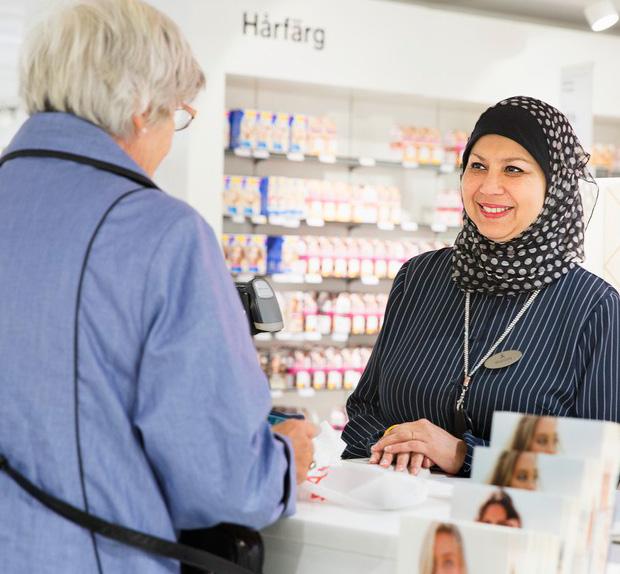 För att ytterligare öka mångfalden och medvetandet i företaget, och också ta vårt ansvar för att bidra till integration, har vi 2016 tagit emot cirka 55 nyanlända som praktikanter, i samarbete med