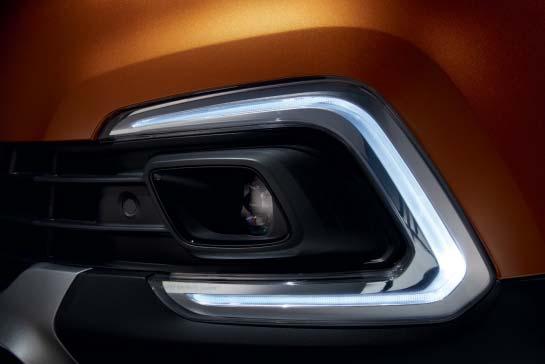 LED-belysning både fram- och baktill som är ett kännetecken för Renaults nya C-formade ljussignatur sänder tydliga signaler om att du strax ska få se