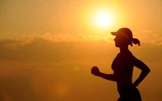 type 1 diabetes, the glycaemic responses to exercise are inluenced by the location of insulin delivery, the amount of insulin in the circulation, the blood glucose concentration before exercise, the