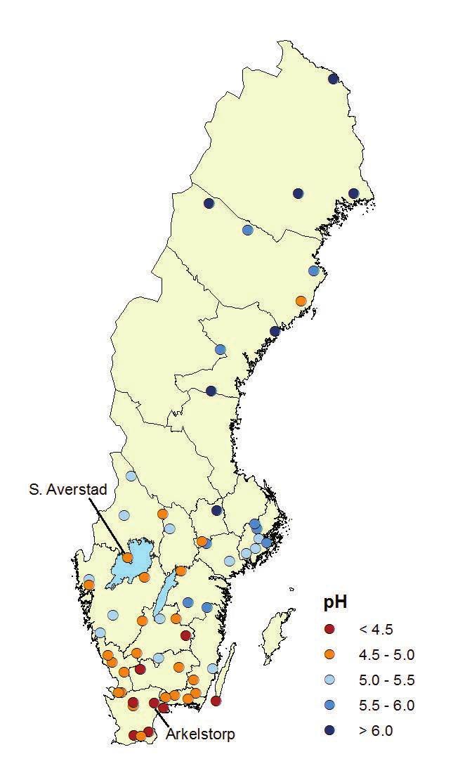 Markens försurningsminne avspeglas i markvattnet Trots den kraftiga minskningen av svavelnedfallet är sjöar och skogsmark fortfarande mycket sura i stora delar av Sverige.