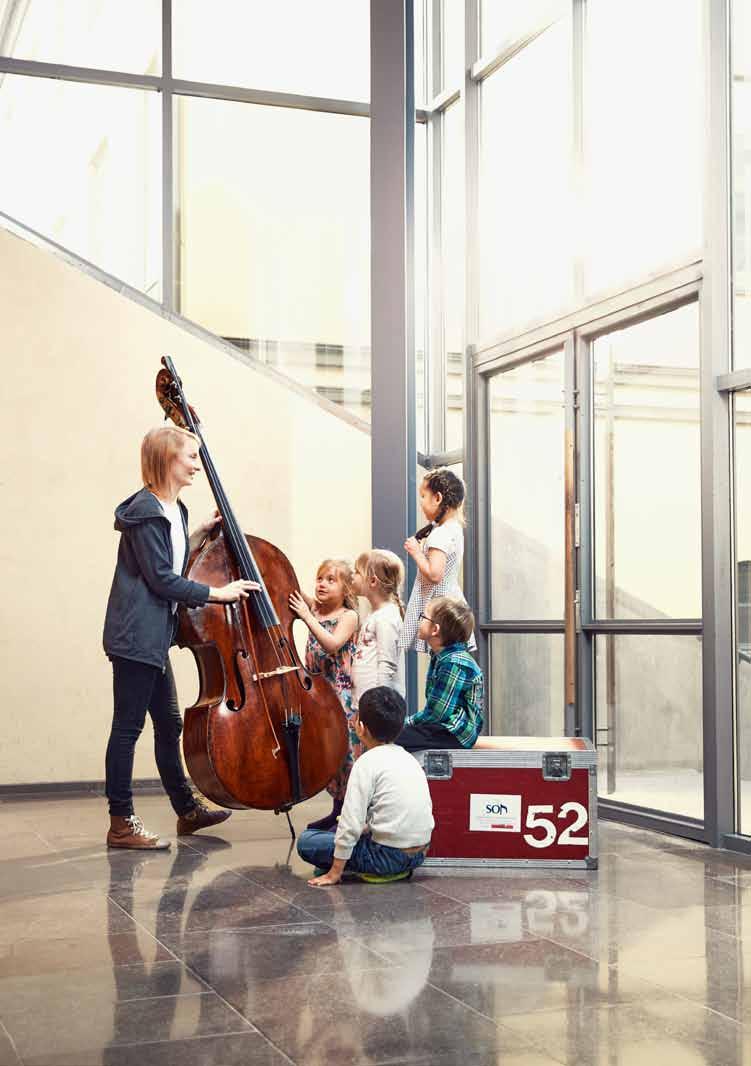 Varje morgon när orkestern repeterar kommer en förskoleklass till De Geerhallen på ett lekfullt studiebesök.