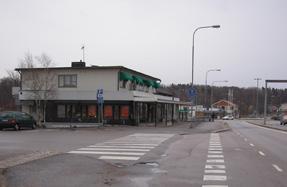 Förelagen förändring Området förelå ge användningen CB, centrum och botäder, vilket motvarar nuvarande användning. Det centrala läget i amhället gör att användningen centrum lämpar ig mycket bra.
