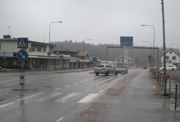 Väg 162 Väghållare: Trafikverket Markägare: Lyekil kommun Samhällnytta: Hög Genomförande: Realitikt Ekonomi: Utred vidare Projektägare: Utvecklingenheten/Trafikverket Väg 162 i riktning mot Lyekil i
