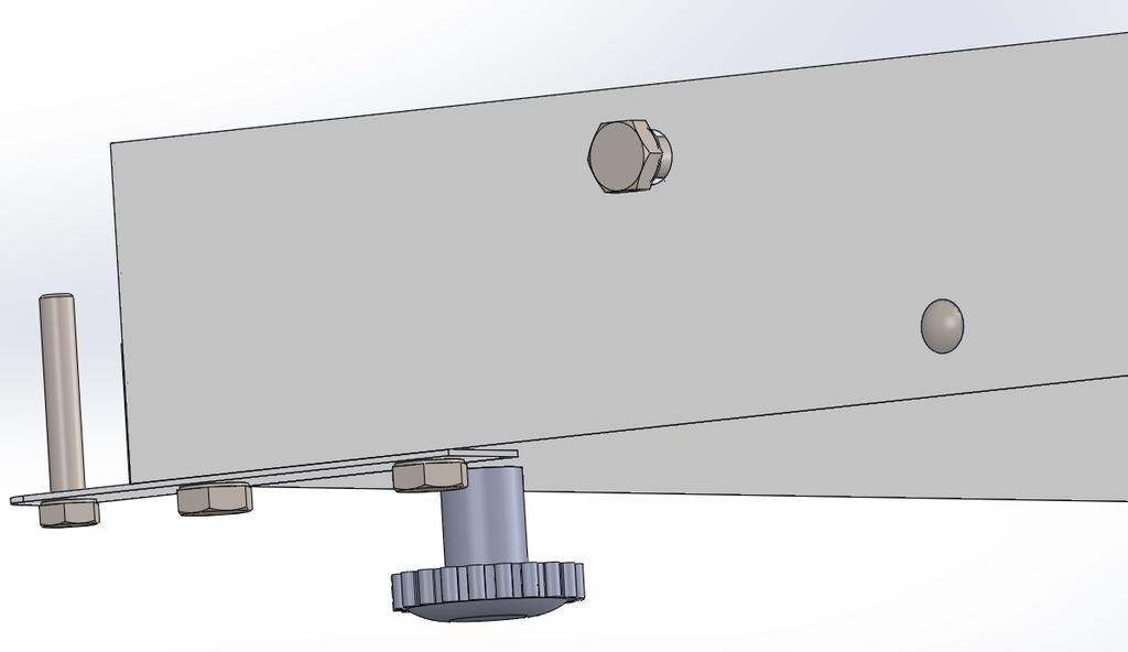 Montage av TS 2120 WP Nedre gångjärn Ställfot 1. Packa upp bottenplåten. Montera ställfötter (5 stycken) samt nedre gångjärn ( 2 stycken). 2. Placera bottenplåten så nära installationsplatsen som möjligt.