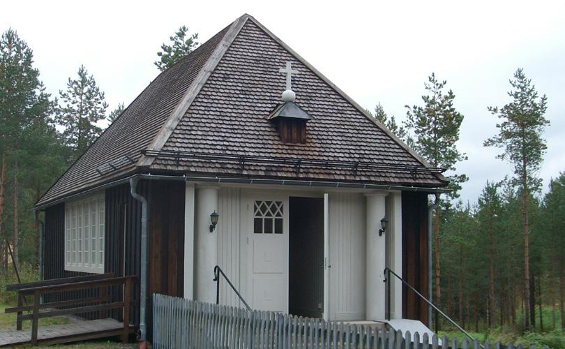 från Kyrkorådet Kyrkklockorna i Envikens Gamla kyrka I Envikens gamla kyrkas torn finns två kyrkklockor placerade på stora träbockar (klockbockar), som står löst på torngolvet. Klockorna trampas.