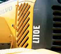 L110E PRODUKTIONSLASTAREN SOM GER MER Med Volvo L110E har vi byggt den optimala produktionsmaskinen för bästa effektivitet, ekonomi och produktivitet.