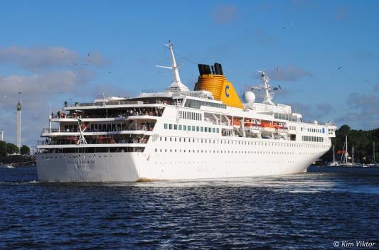Costa neoromantica Rederi: Costa Cruises Byggd: 1993 Längd: 221 meter GT: 56 000 Passagerare: 1800