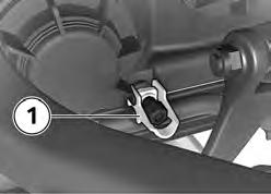 z Manövrering Låt ställa in strålkastaren hos en auktoriserad verkstad, helst hos en BMW Motorrad-återförsäljare. Vanlig tejp skadar lampglaset av plast.