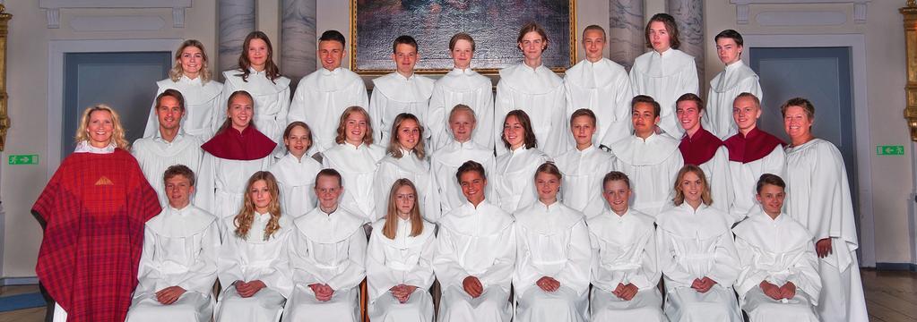 Konfirmander i Hjortsberga Kyrka Lördagen den 1 juli 2017 Konfirmationspräst: Linda Waldén Pedagoger: Christina Elmersson och Jakob Wikström Ledare: Lisa Georgsson, Anton Andersson och Gustav