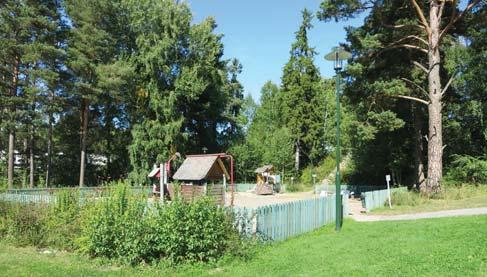 25. LEKPLATS VID GÖTAFORSVÄGE /1 ha FICKPARK PARKTORG Götaforsväg Gryksboväg Fint grönområde med välplacerad och tillgänglig lekplats.