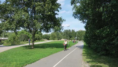aturmarkspartierna ska skötas med naturvård och hållas öppna och gomsiktliga. Skötsel ska stärka habitatnätverk och gynna groddjur. Viktigt att hålla stråket öppet och tryggt. Bollplanerna bör rustas.